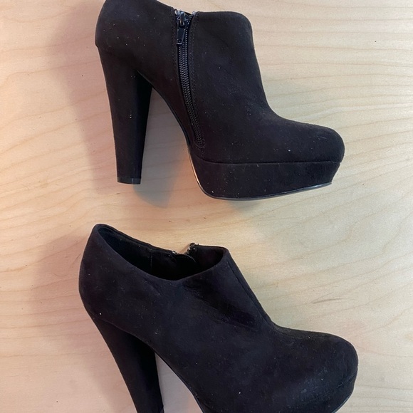 Limelight  Cubbie Heel Ankle Boots size 8 - Picture 3 of 11